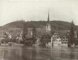 Stein am Rhein mit der Burg Hohenklingen : Schweiz. Stein am Rhein mit der Burg Hohenklingen