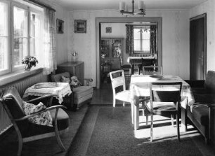 Wohn- und Eßzimmer : Binswangen (Sonthofen). Haus Kiene. Wohn- und Eßzimmer