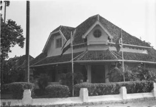 Europäer-Bungalow : Einfamilienvilla im Kolonialstil