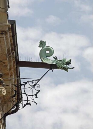Drache als Wasserspeier