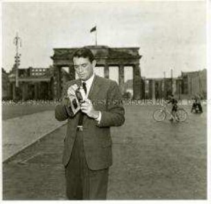 Gregory Peck dreht in Berlin