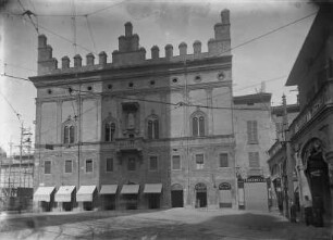 Palazzo degli Strazzaroli