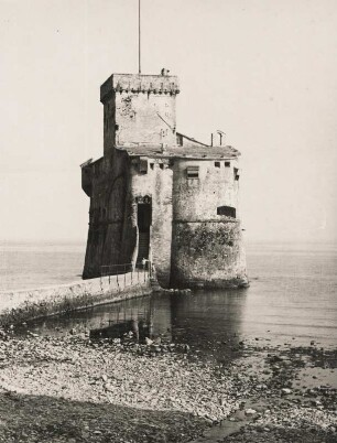 Rapallo. Italien. Hafenburg