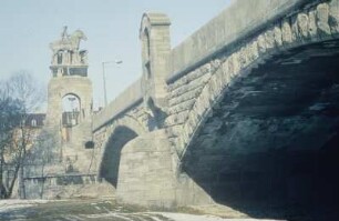 Wittelsbacher Brücke ü. d. Isar in München