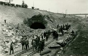 Abgrabung des Oberauer Tunnels der Linie Leipzig-Dresden, Oberau, 1934