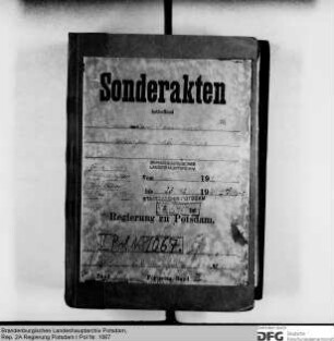Kommunisten, kommunistische Bewegung, Demonstrationen, Flugblätter