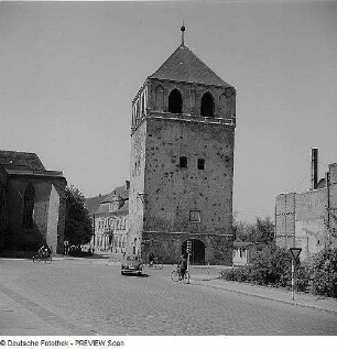 Zerbst. Glockenturm (ehemaliger Wachturm der Burgsiedlung)