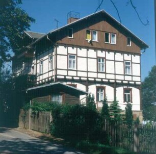 Seniorenheim : Reinhardtsdorf-Schöna-Kleingießhübel, Rundweg 1B. Seniorenheim