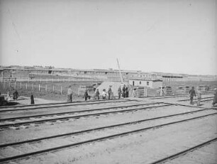 Bahnstation : Ortsteilansicht mit Gleisen
