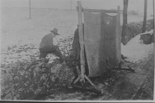 Steineklopfer im Erzgebirge um 1930 : Steineklopfer im Erzgebirge um 1930