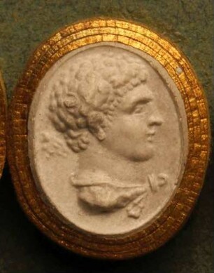 Profilkopf des jungen Herkules mit Löwenhaut (Daktyliothek, Erstes Mythologisches Tausend)