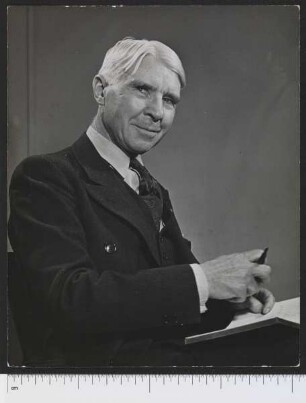 Porträtaufnahme Carl Sandburg