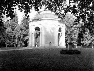Rheinsberg. Pavillon (1785-1786; G. F. Boumann) im Schloßpark