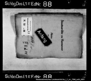Schuldensachen des Bodewein Rambshausen, Johann Bredenbeke, Cordt von Mengerßen betr. Ablösung des Hauses Arensburg, Adam von Langen