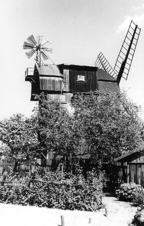 Baruth/Mark-Petkus. Friedensmühle, Paltrockmühle (1837 als Bockmühle erbaut, 1950 Umbau)