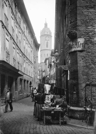 Jena. Durchblick vom Markt zur Stadtkirche