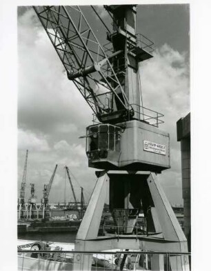 Hamburg. Hafen. Ansicht eines Hafendrehkranes des Unternehmens Krupp Ardelt