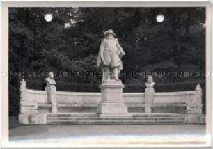Berlin, Siegesalle mit Denkmal Kurfürst Johann Sigismund