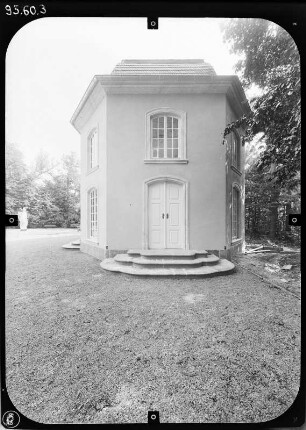 Burgk. Gartenpavillon Sophienlust (1749). Seitenfront