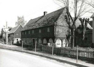Obergurig-Kleindöbschütz, Wilthener Straße 11. Ehemaliger Gasthof "Kuchenhäusel" (1817)