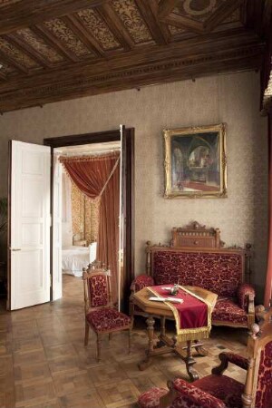 Schloss Drachenburg — Ehrenfremdenappartement — Wohnzimmer
