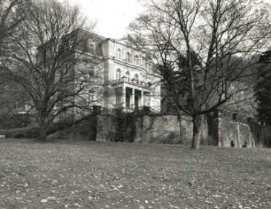 Dresden-Wachwitz, Wachwitzer Weinberg 1. Neue Villa (Königliche Villa) (1893; W. Teichgräber). Gartenansicht