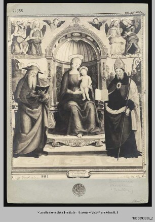 Thronende Madonna mit segnendem Kind, zwei Heiligen und Engeln