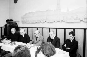 Freiburg: Kolpinghaus, Pressekonferenz mit Domkapitel Schäuble, Erzbischof Saier, Amann, Domkap. Huber, D. Ass-Uhl