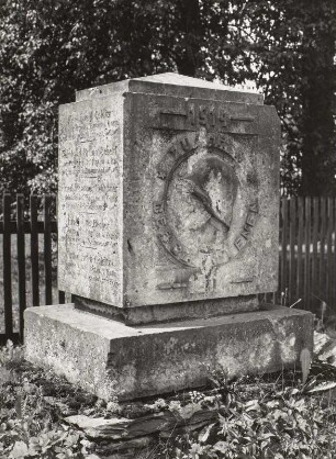 Denkmal für die Gefallenen des 1. Weltkriegs : Denkmal für die Gefallenen des Ersten Weltkriegs. Stein (nach 1918). Stollberg/Erzgebirge, Hartensteiner Straße