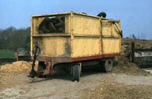 Fotografie: Transportgerät, Zweiachsanhänger