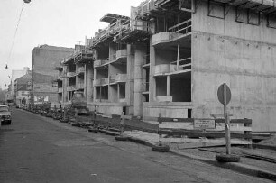 Erster Bauabschnitt zum Wiederaufbau der Altstadt im Rahmen der Sanierung in dem von der Zähringerstraße, Kronenstraße, Markgrafenstraße und Adlerstraße begrenzten Quartier M 2