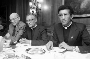Freiburg: Hotel Oberkirch, Misereor, Pressekonferenz, Erzbischof Paulos Tzadua; Aba Stephanos, Leiter des katholischen Sekretariats, Koordinationsstelle für soziale Aktivität der Kirche in Abbessinien; Addis Abeba