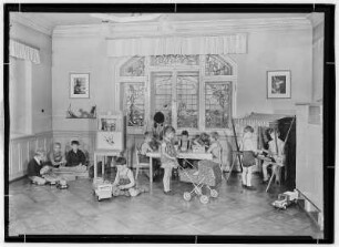 Königstein. Papierfabrik, Kindergarten