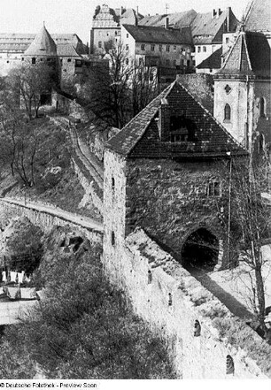Bautzen. Mühltor, Mühlbastei und Ortenburg. Blick von der Alten Wasserkunst