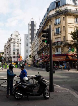 Paris. Paris 15e. Arrondissement de Vaugirard. Blick von der Rue Labrouste Richtung Gare Montparnasse