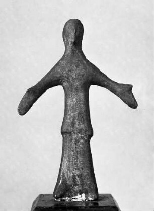 Ganz rohe etruskisch-italische Statuette einer Frau