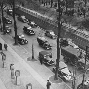 Blick von der Atelierwohnung Karl Theodor Gremmlers am Kurfürstendamm