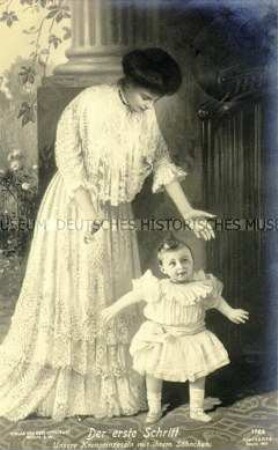 Kronprinzessin Cecilie mit ihrem ersten Sohn Prinz Wilhelm