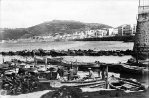 Ceuta, Stadtansicht mit Hafen
