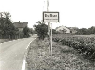 Otterwisch-Großbuch. Ortseingangsschild an der Dorfstraße