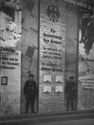 Die Grundgesetze des Dritten Reiches