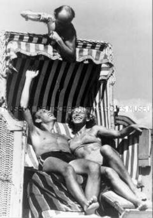 FDGB-Urlauber in Sellin