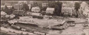 Hochwasser : Glashütte. Bahnhof mit umgestürzten Zügen nachn der Hochwasserspitze der Müglitz am 8. 7. 1927.