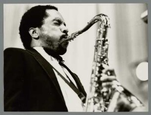 Dong Miller : Portrait des Jazzmusikers Dong Miller im Kongresssaal des Hygiene-Museums Dresden