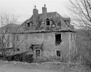 Heidenau-Großsedlitz, ruinöses Wohnhaus, Januar 1994