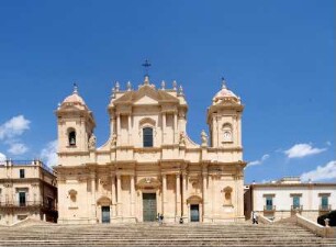 Cattedrale San Nicola di Mira e San Corrado