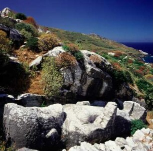 Naxos, Ston Apóllona. Kouros von Apollonas, archaische Riesenstatue, 10,45m, um 600 v. Chr., im Steinbruch