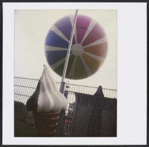 SAT1-Ballon und Softeis in Berlin
