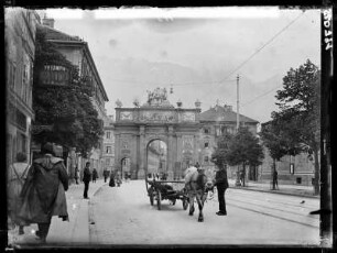 Innsbruck, Triumphbogen