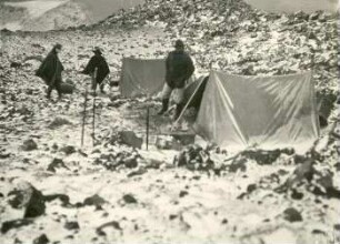 Das Zeltlager in 5145 m Höhe an der Nordnordwest-Seite des Chimborazo